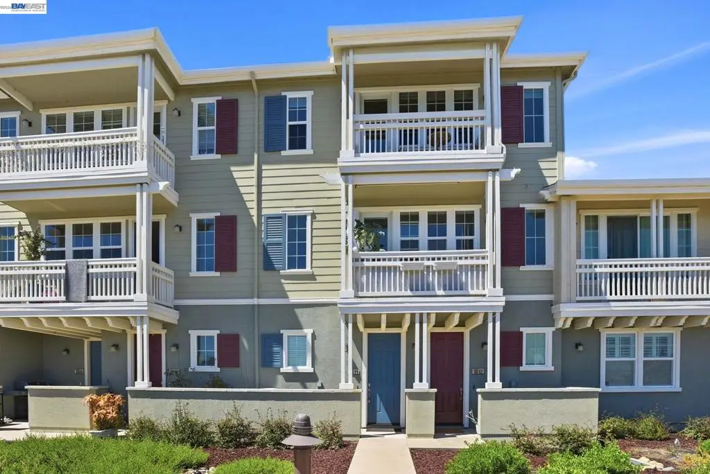 640 Turnbuckle Dr 1611, Redwood City, CA — listing photo 1