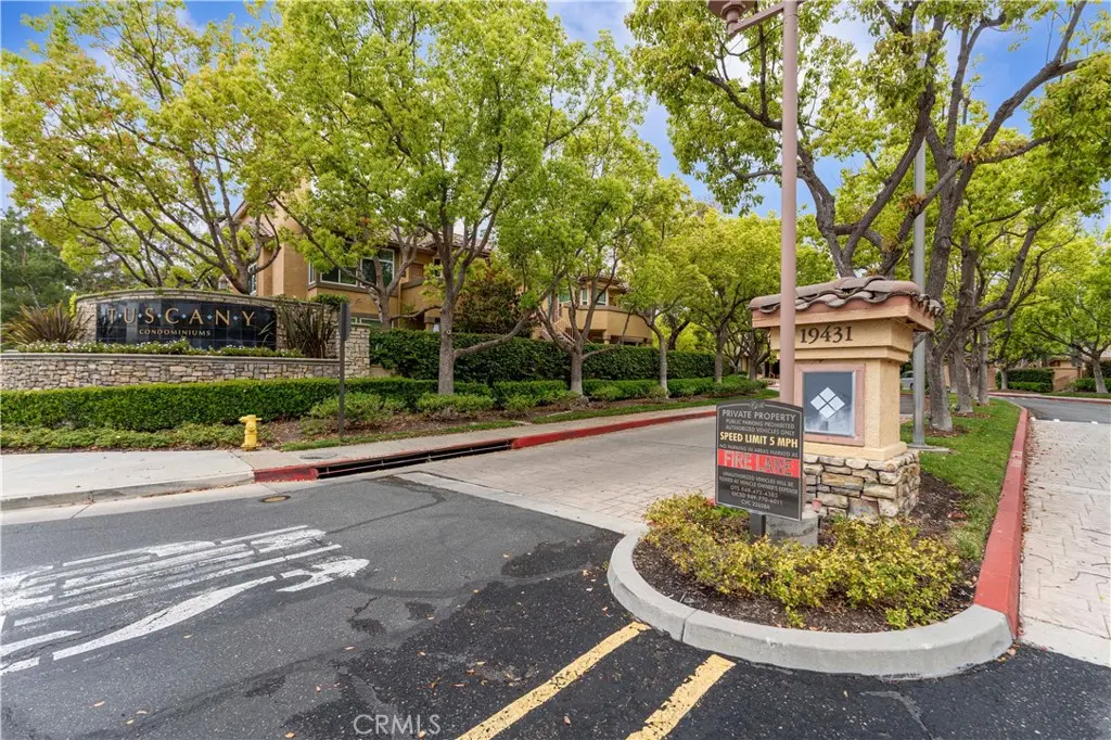 19431 Rue De Valore 39D, Lake Forest, CA — listing photo 1