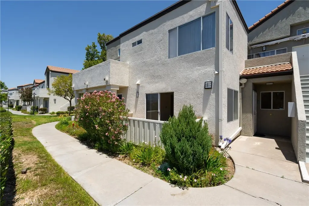 21200 Trumpet Dr #103 103, Newhall, CA — listing photo 1
