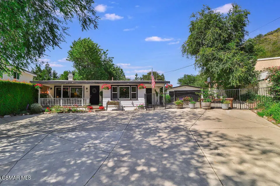 Residential Lease for rent at 279 Lake Sherwood Drive, Lake Sherwood, Ventura County, CA featuring 3 beds and 2 baths