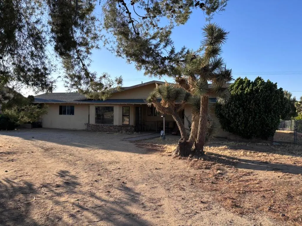57986 Joshua Lane, Yucca Valley, CA — listing photo 1