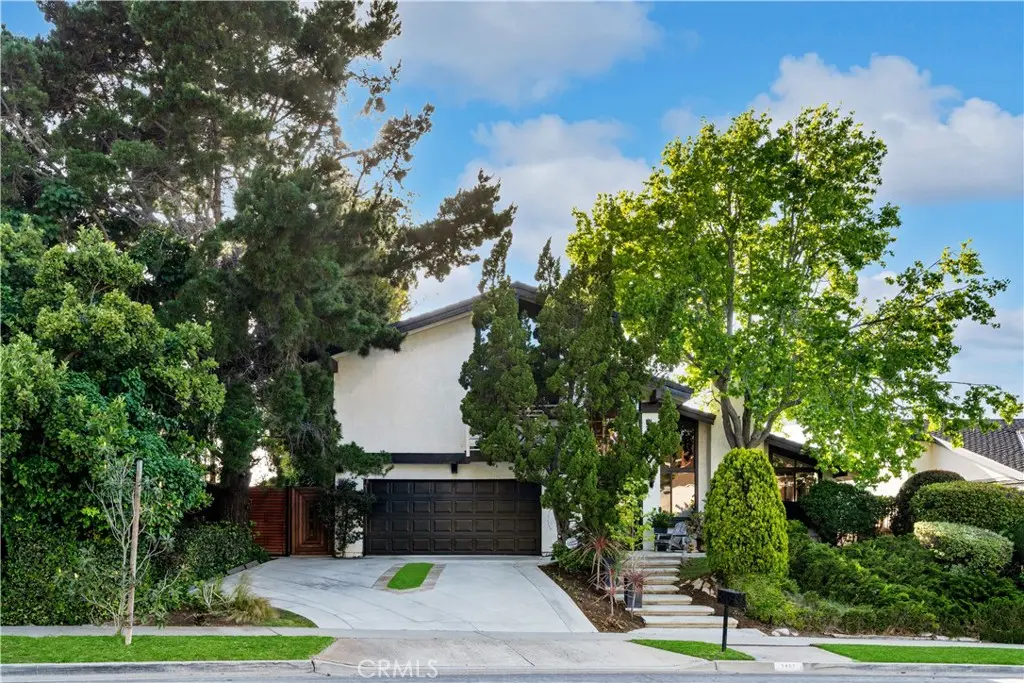 Single Family Residence for rent at 2407 Port Whitby, Newport Beach, CA featuring 4 beds and 3 baths