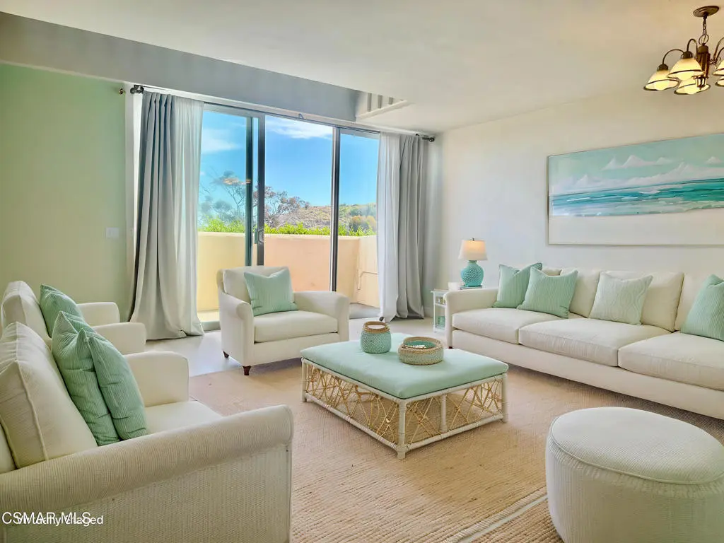 Townhouse for rent at 23901 Civic Center Way 109, Malibu, CA featuring 3 beds and 2 baths