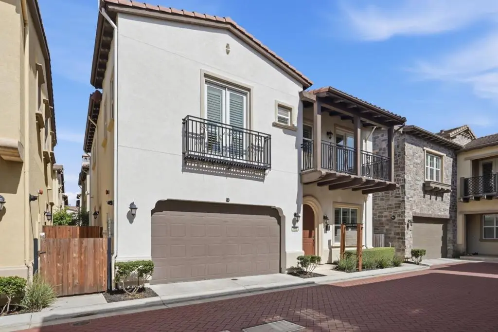 Single Family Residence for sale at 412 Silvercrown Way, San Ramon, CA featuring 4 beds and 3 baths