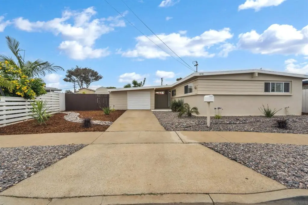 858 Hickory, Imperial Beach, CA — listing photo 1