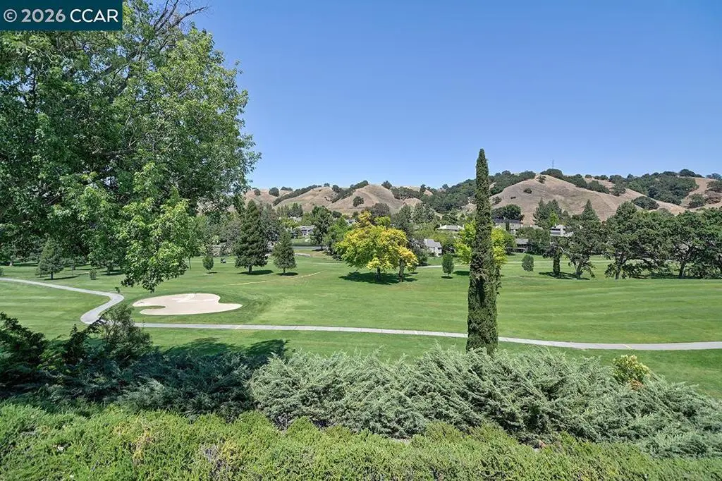 Condominium for sale at 3136 Tice Creek Dr 5, Walnut Creek, CA featuring 2 beds and 1 bath
