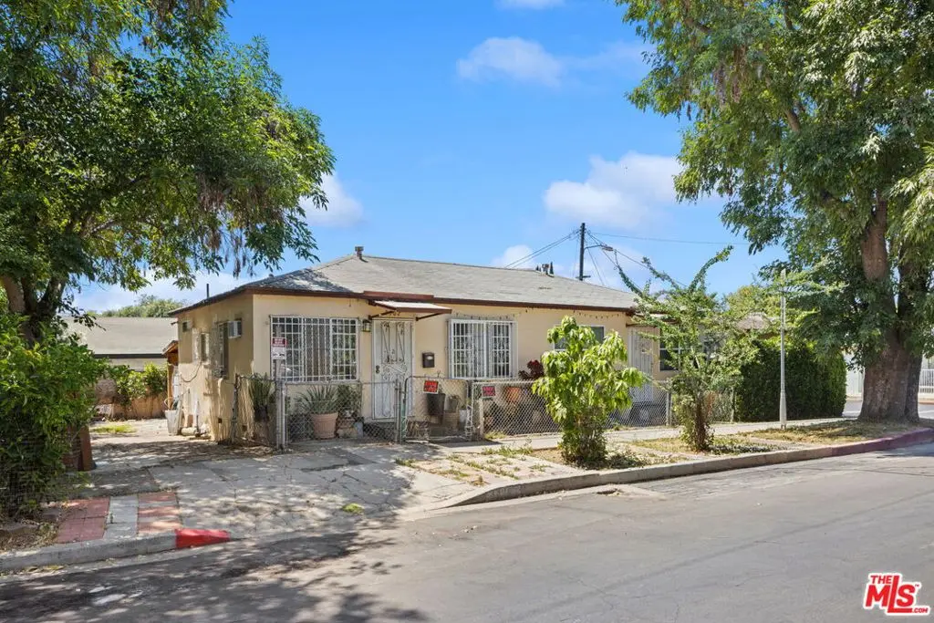 Residential Income for sale at 3300 Chapman Street, Los Angeles, CA featuring 3 beds and 2 baths