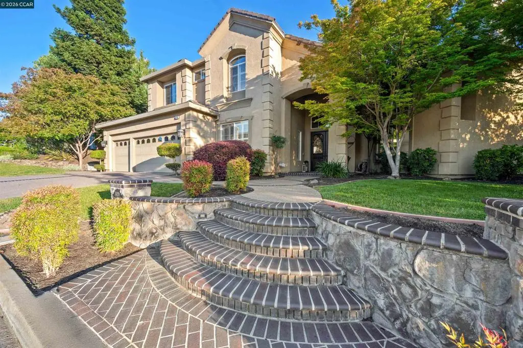 Single Family Residence for sale at 1020 Pebble Beach Dr, Clayton, CA featuring 4 beds and 5 baths