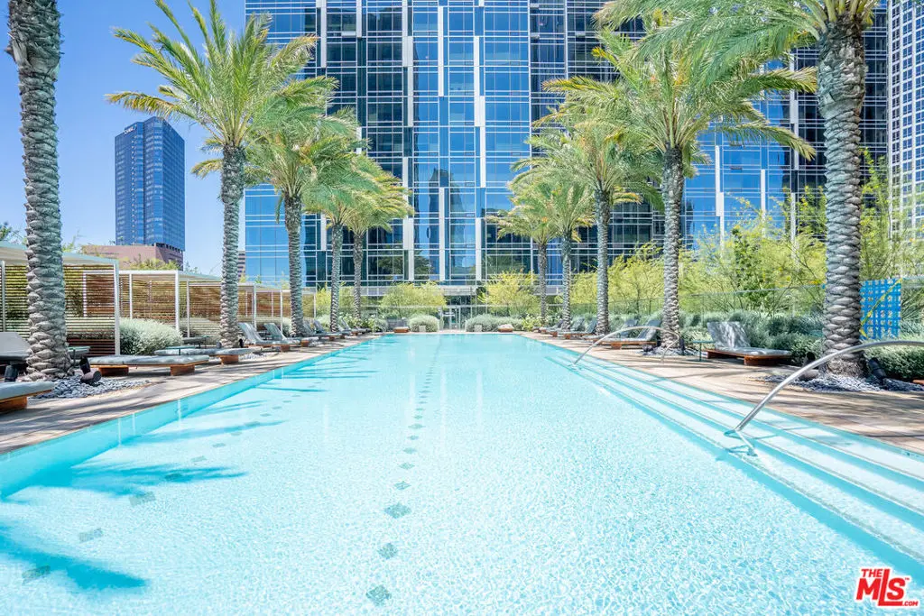 Condominium for sale at 877 Francisco Street 2210, Los Angeles, CA featuring 1 bed and 1 bath
