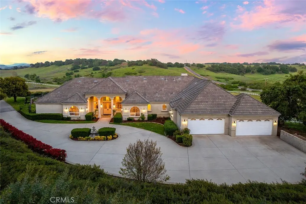 Single Family Residence for sale at 41653 Oak Trail Court, Murrieta, CA featuring 4 beds and 3 baths