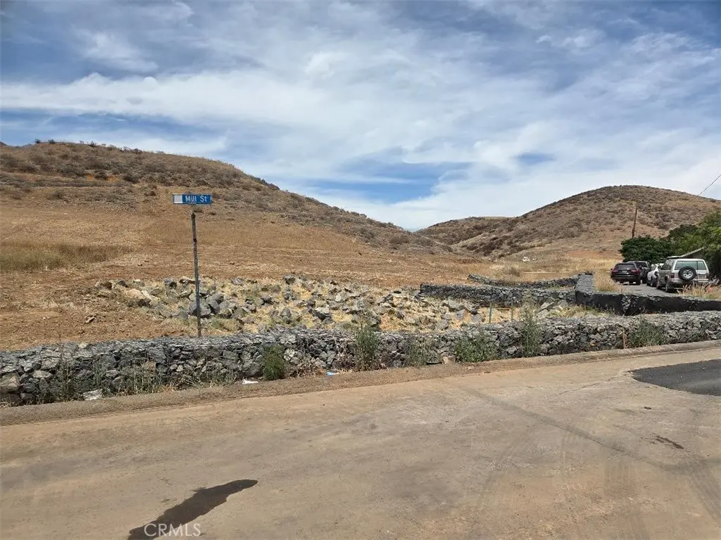 1 Mill Street, Lake Elsinore, CA — listing photo 1