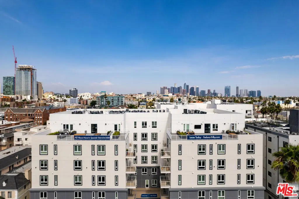 Residential Lease for rent at 839 Fedora Street 301A, Los Angeles, Los Angeles County, CA and 1 bath