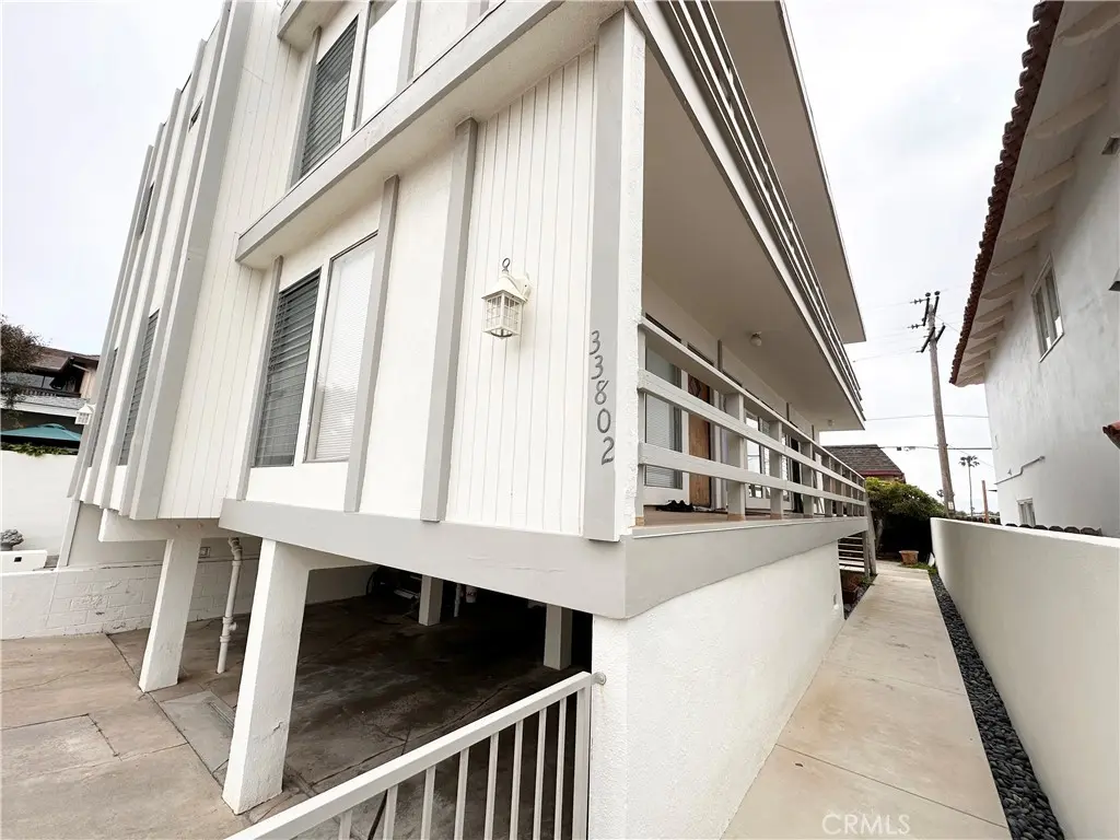 Triplex for rent at 33802 Castano Drive B, Dana Point, CA featuring 2 beds and 2 baths