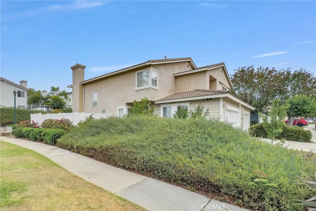 Single Family Residence for sale at 19121 Broken Bow, Riverside, CA featuring 3 beds and 3 baths
