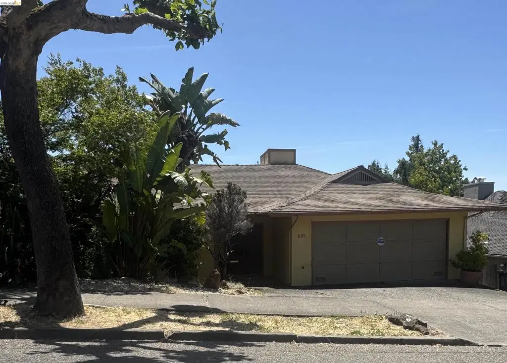 Single Family Residence for sale at 635 LONGRIDGE ROAD, Oakland, CA featuring 4 beds and 3 baths