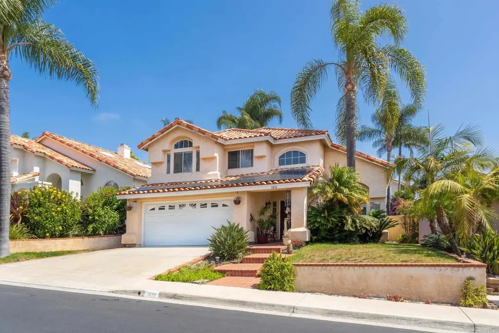 1810 Olympus Loop Drive, Vista, CA — listing photo 1