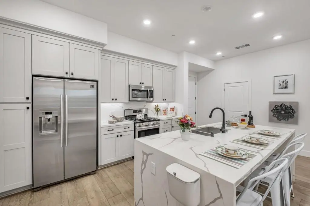 Condominium for sale at 1000 Berryessa Lane 211, Davis, CA featuring 2 beds and 2 baths