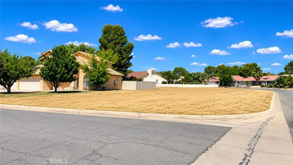27960 Sunset Court, Helendale, CA — listing photo 1