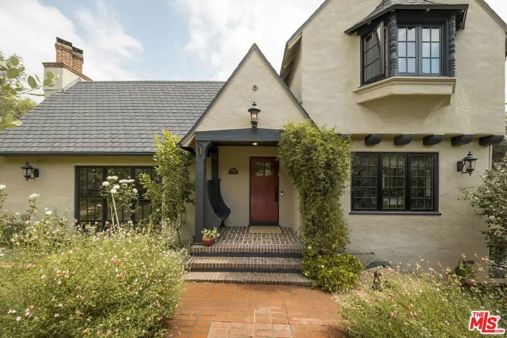 Single Family Residence for sale at 1602 Golf Club Drive, Glendale, CA featuring 4 beds and 4 baths