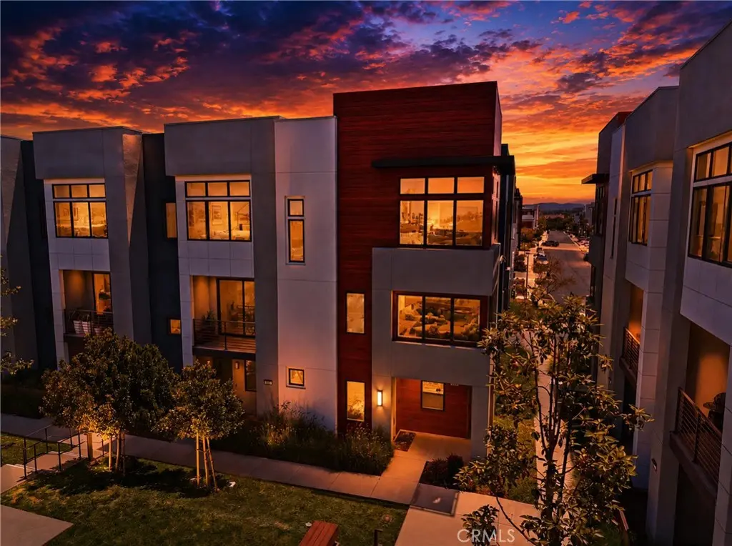 Townhouse for sale at 253 Waypoint, Tustin, CA featuring 3 beds and 4 baths