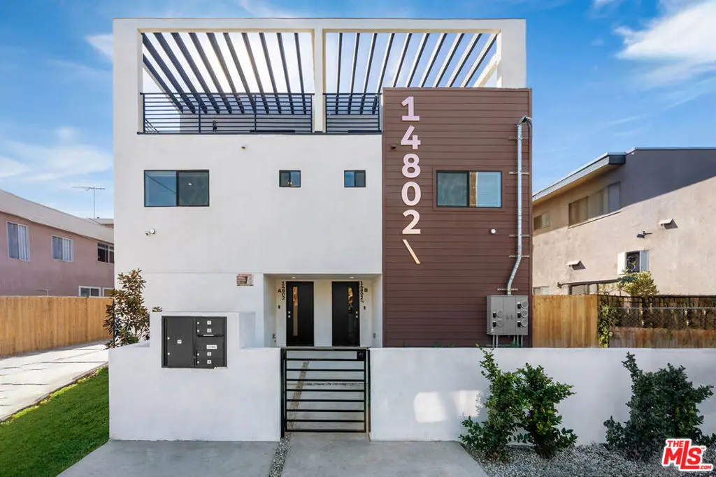 14802 Vanowen Street, Van Nuys, CA — listing photo 1