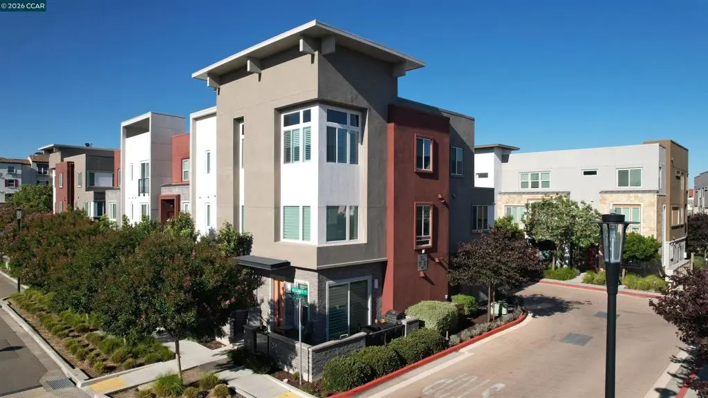 Condominium for sale at 3963 Summit Rd, Dublin, CA featuring 3 beds and 3 baths