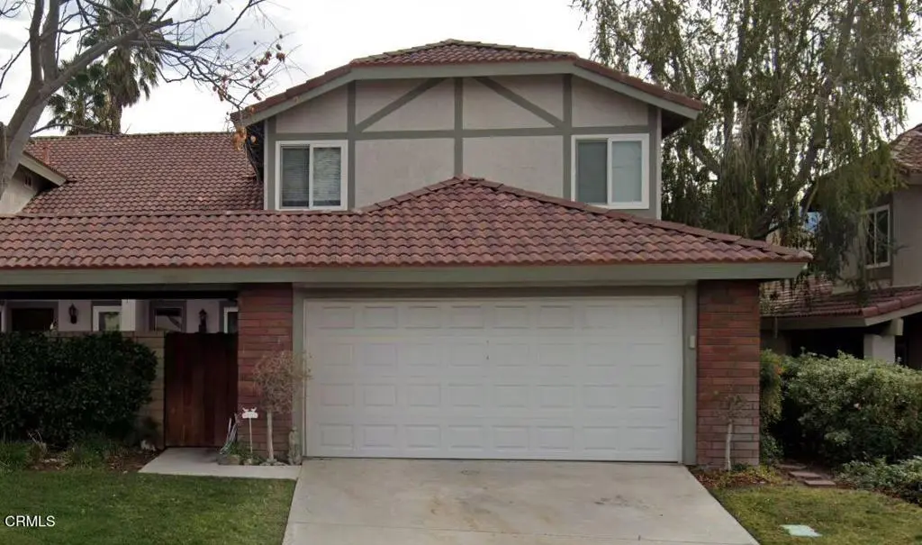 Townhouse for sale at 28942 Rue Daniel, Santa Clarita, CA featuring 4 beds and 3 baths