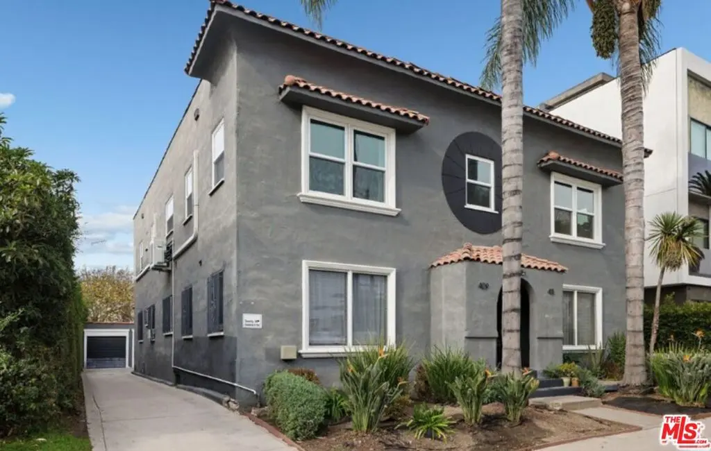 Residential Lease for rent at 409 N Curson Avenue, Los Angeles, Los Angeles County, CA featuring 2 beds and 1 bath