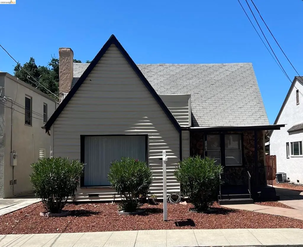 Single Family Residence for sale at 1376 Elm Street, Pittsburg, CA featuring 4 beds and 2 baths