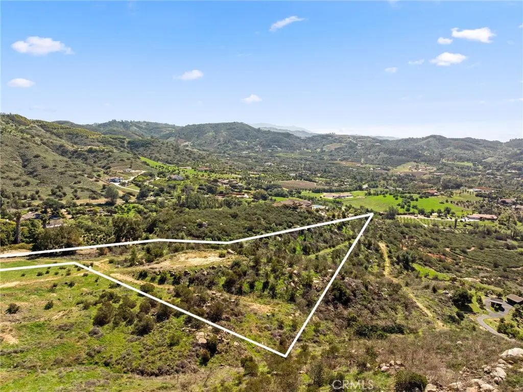 2 Las Palmeras, Temecula, CA — listing photo 1