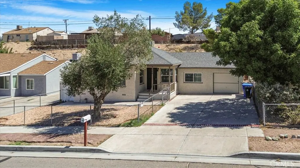 705 S 2nd, Barstow, CA — listing photo 1
