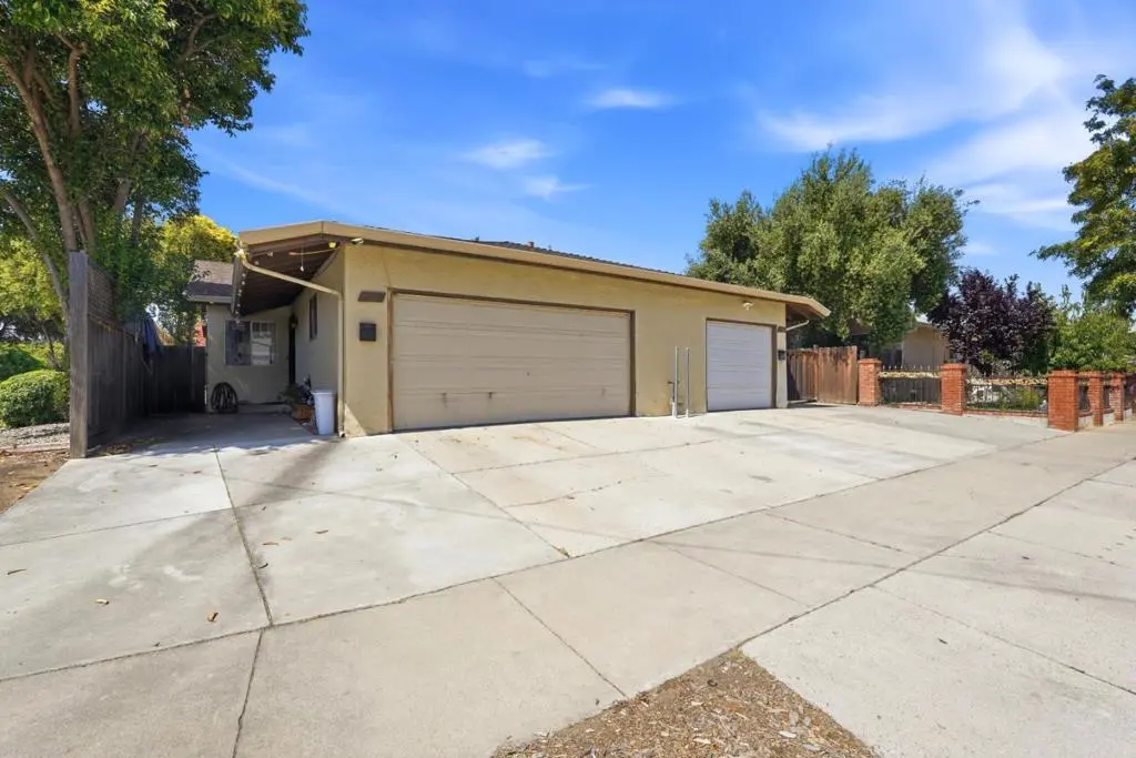 Duplex for sale at 159 Roundtable Drive, San Jose, CA