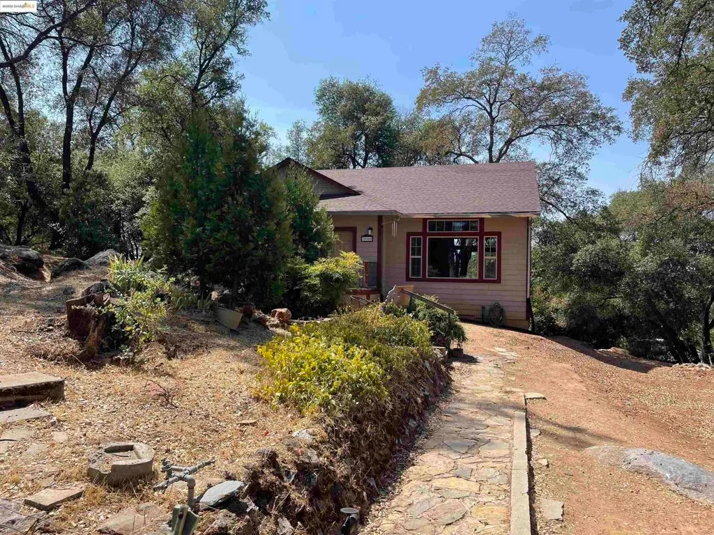 19360 Susan Way, Sonora, CA — listing photo 1