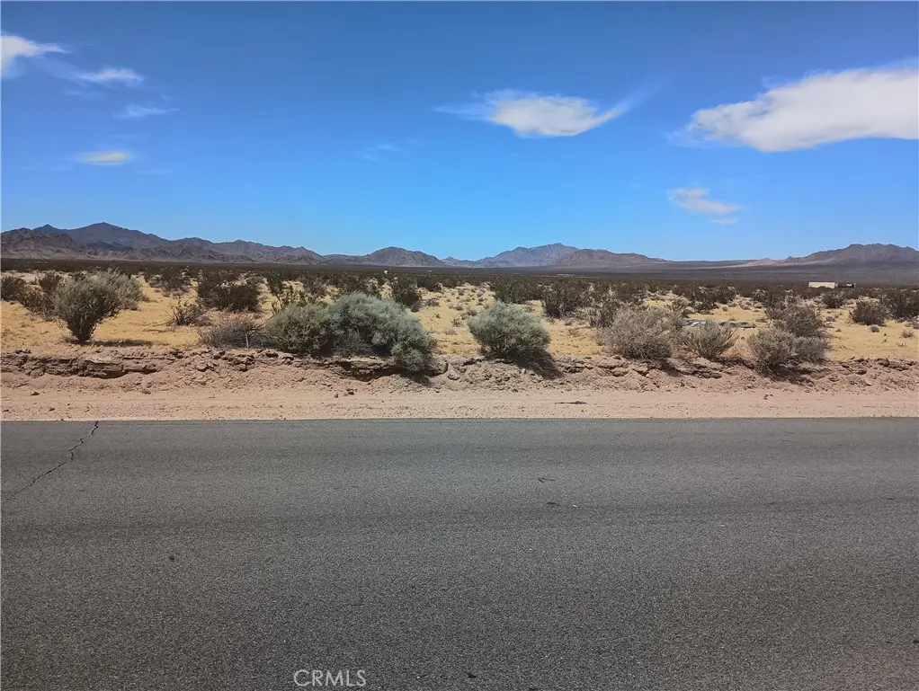 5 North Side, Lucerne Valley, CA — listing photo 1