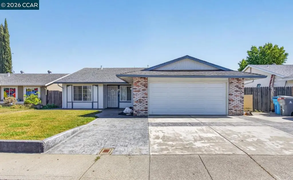 Single Family Residence for sale at 130 Jennifer Ln, Vacaville, CA featuring 4 beds and 2 baths
