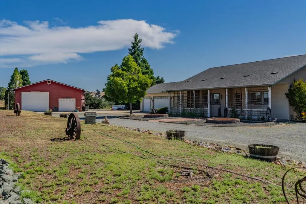 11 Duck Creek Court, Valley Springs, CA — listing photo 1