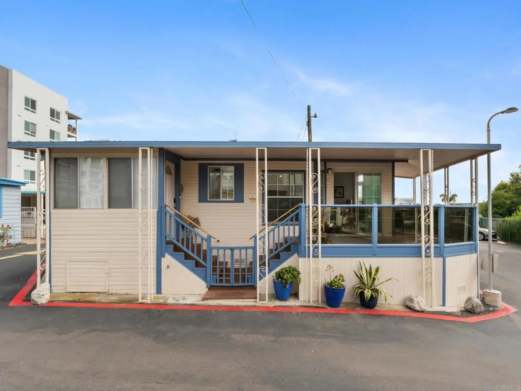 900 N Cleveland Street 94, Oceanside, CA — listing photo 1