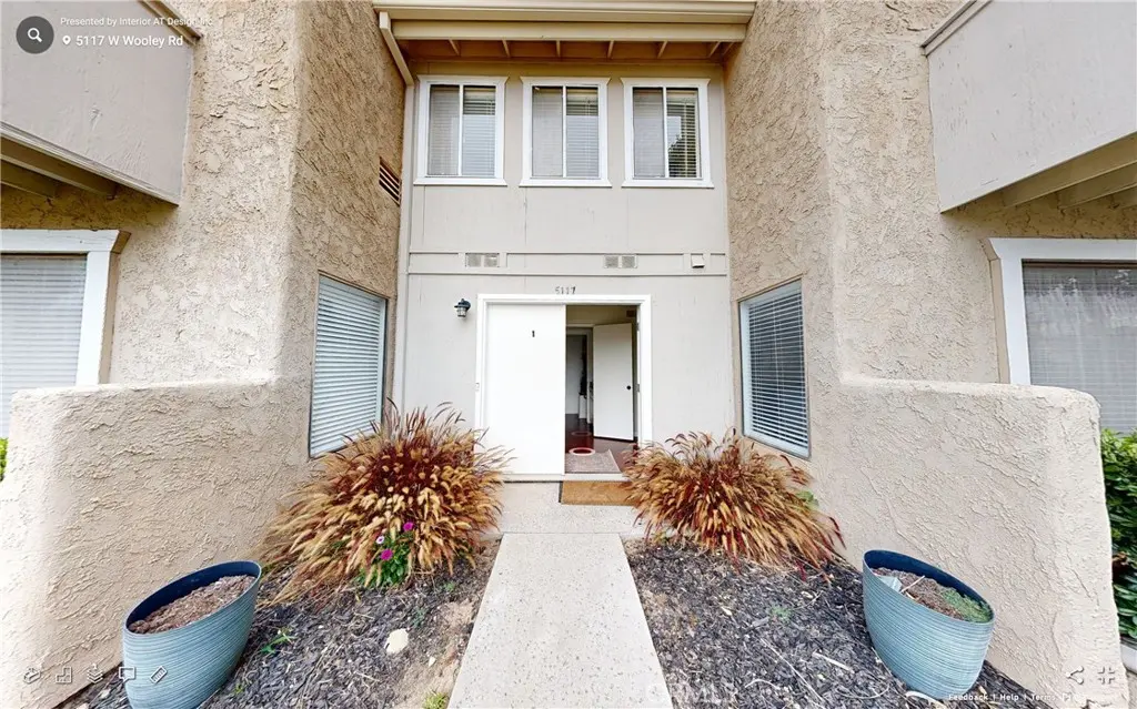 Townhouse for rent at 5117 W Wooley 1, Oxnard, CA featuring 2 beds and 2 baths