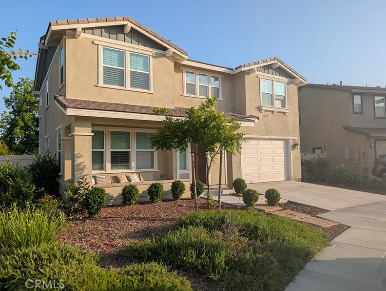 2127 Stone Gate, Mentone, CA — listing photo 1