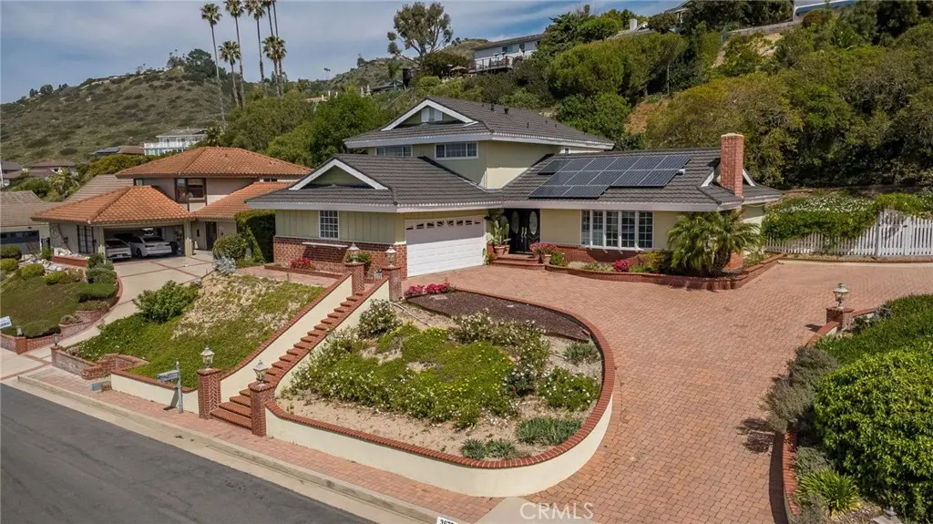 Single Family Residence for rent at 3675 Vigilance, Rancho Palos Verdes, CA featuring 4 beds and 3 baths