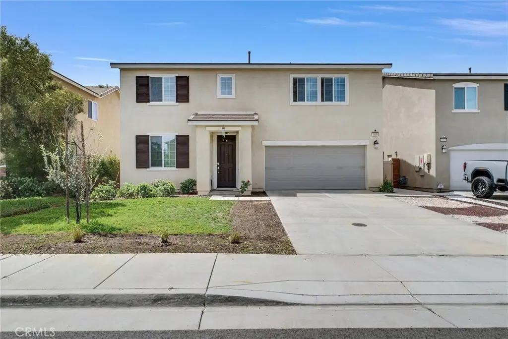 Single Family Residence for rent at 1059 Little Leaf, Calimesa, CA featuring 4 beds and 3 baths