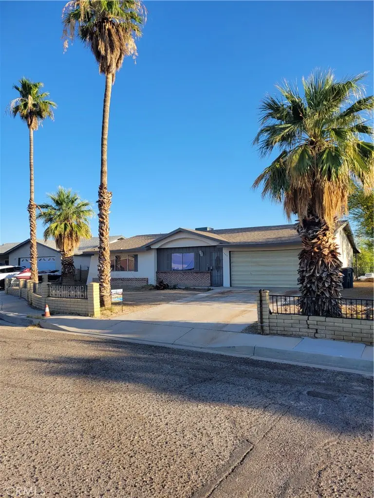 1340 Larchwood, Needles, CA — listing photo 1