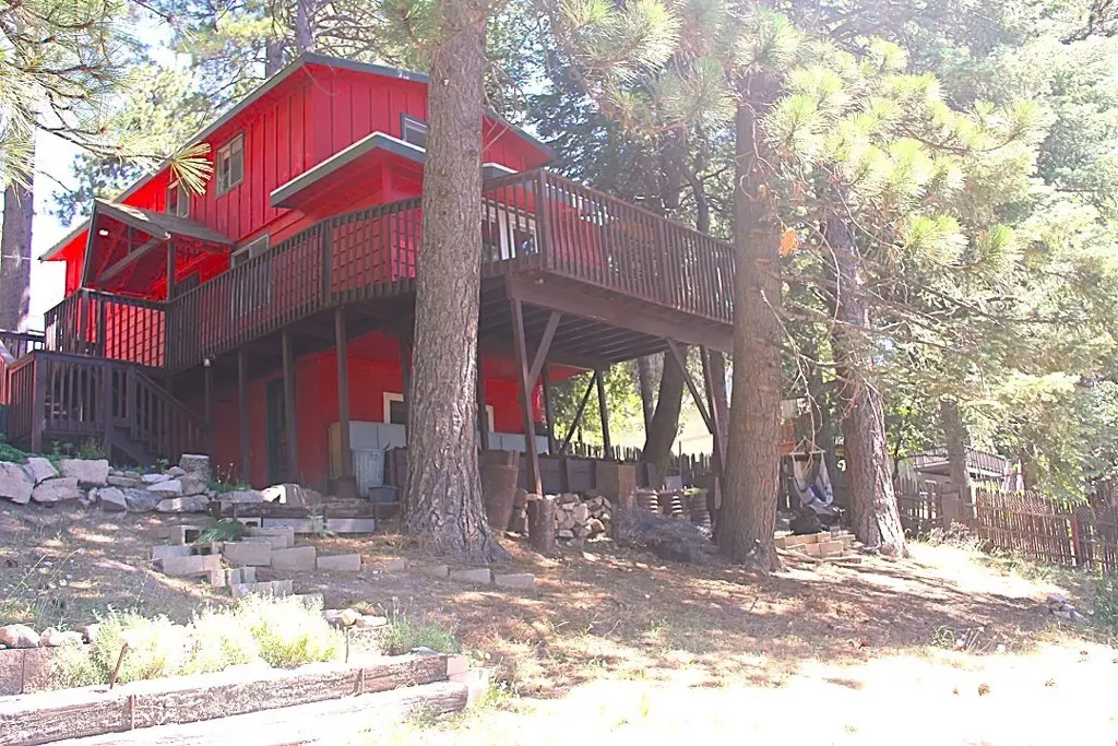 31705 Silver Spruce Drive, Running Springs, CA — listing photo 1