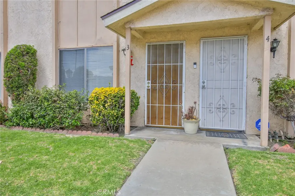 15927 Santa Ana Avenue 3, Bellflower, CA — listing photo 1