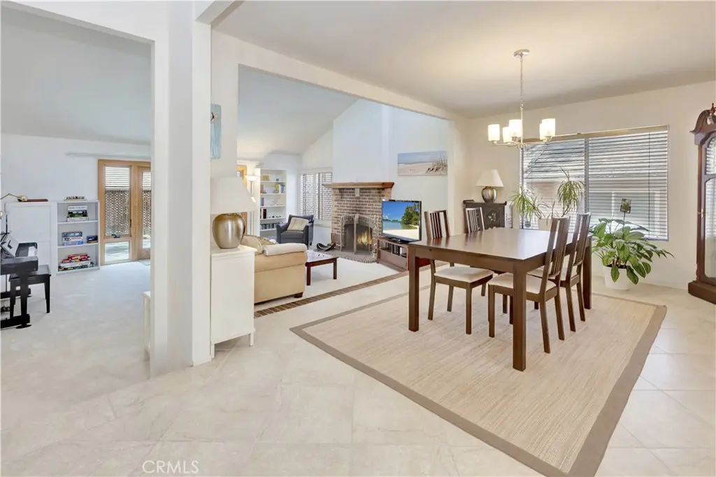 22332 Fallen Leaf, Lake Forest, CA — listing photo 1