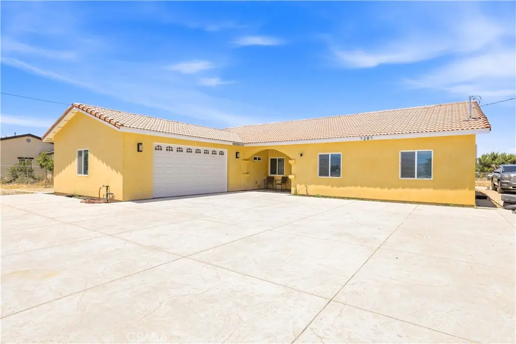 9285 E Avenue Q14, Littlerock, CA — listing photo 1
