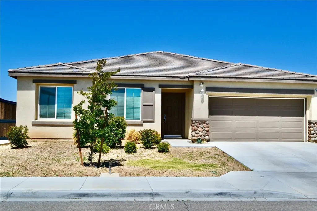 11500 Juliana, Adelanto, CA — listing photo 1