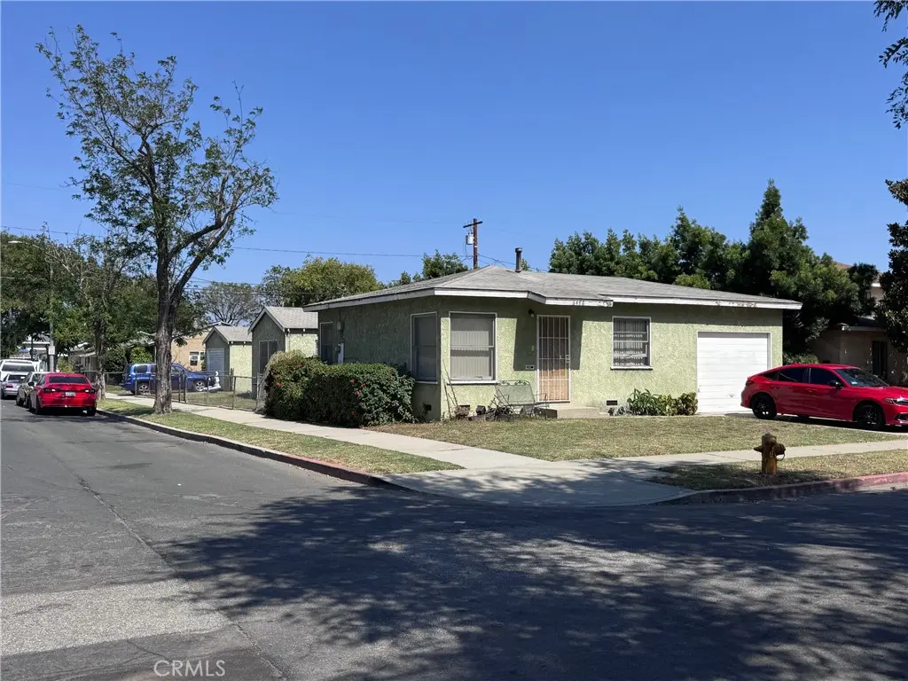 Duplex for sale at 3404 E 65th, Long Beach, CA