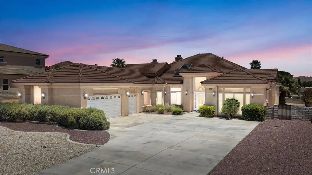 16233 Ridge View Drive, Apple Valley, CA — listing photo 1
