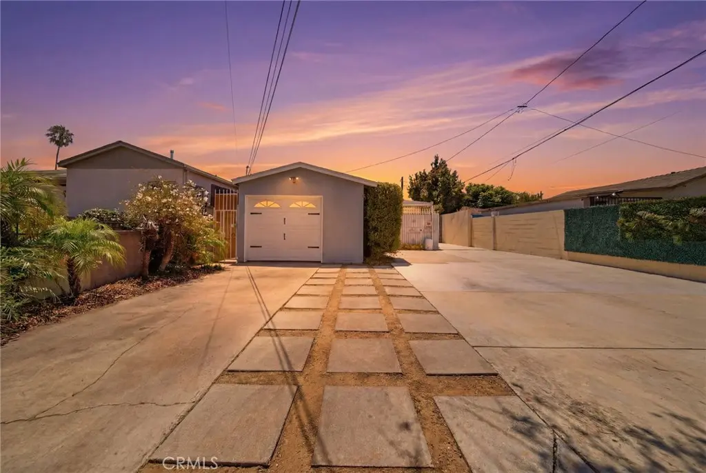 Duplex for sale at 3944 W 111th, Inglewood, CA